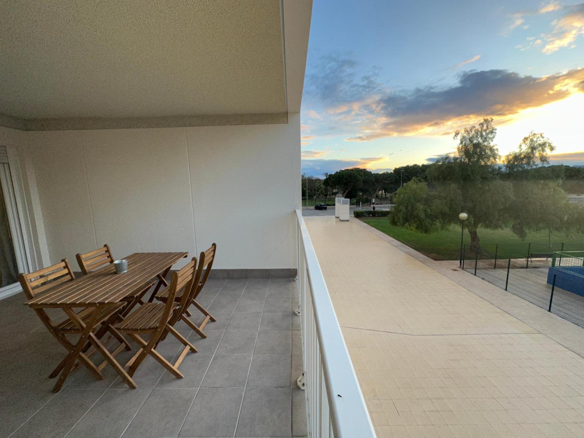 Apartamentos Canet Al Mar. Canet d'En Berenguer Exteriör bild